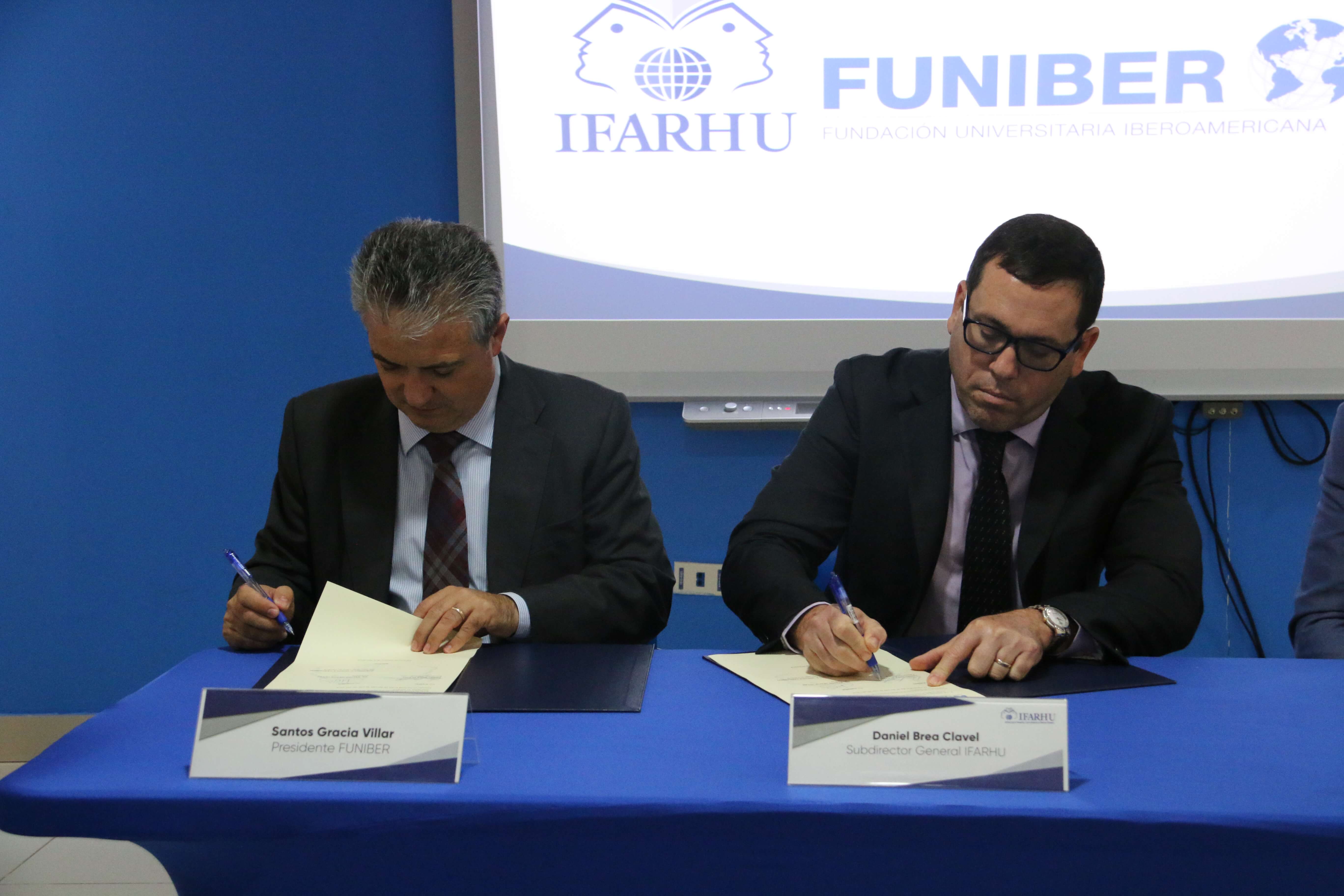 IFARHU y FUNIBER firman convenio de cooperación académica