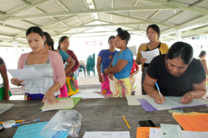 Inicia el tercer pago del PASE-U en Los Santos y la Comarca Emberá