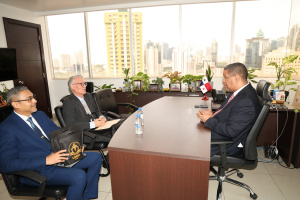 IFARHU y UMIP exploran oportunidades de cooperación académica